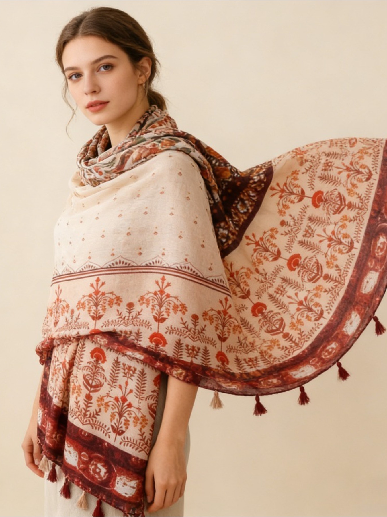 Go Ethnic Fashion - Шарф-платок из тонкого шелка с цветочным