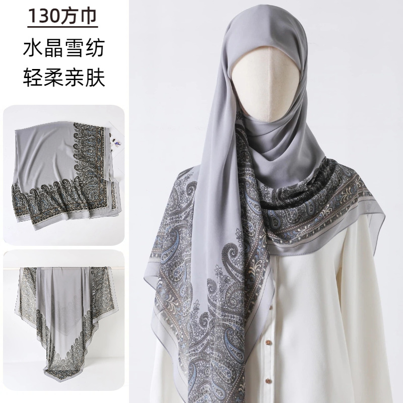 Go Ethnic Fashion - Большой квадратный шарф с принтом, марлевый